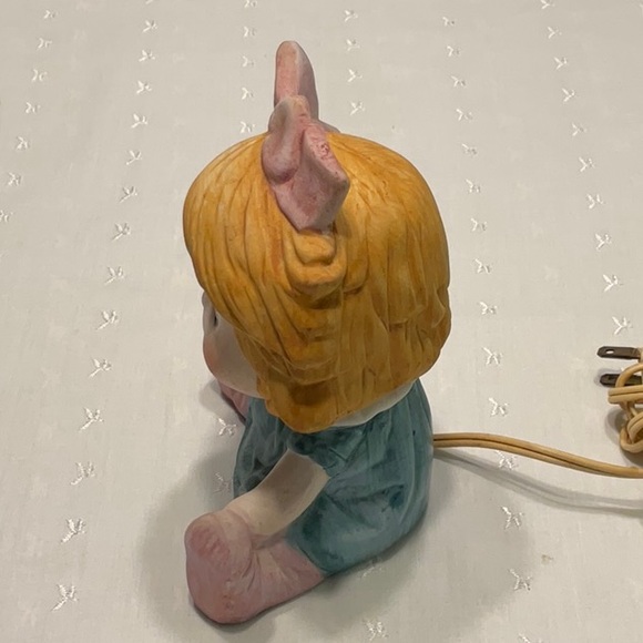 Night Light Large Little Girl Ceramic with Cord - Picture 3 of 7